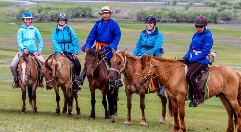 Terelj horse riding