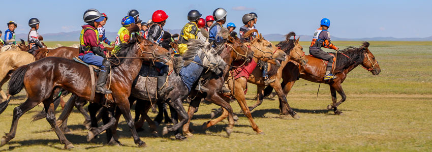 Horse race Mongolia
